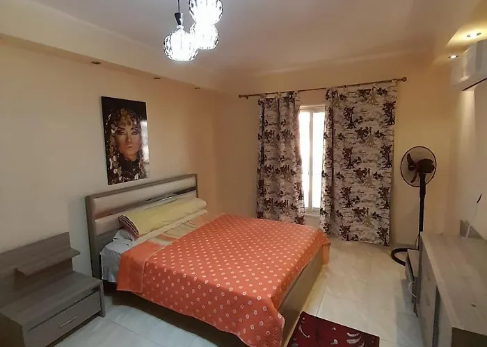 فلورينزا خمسين * Hurghada