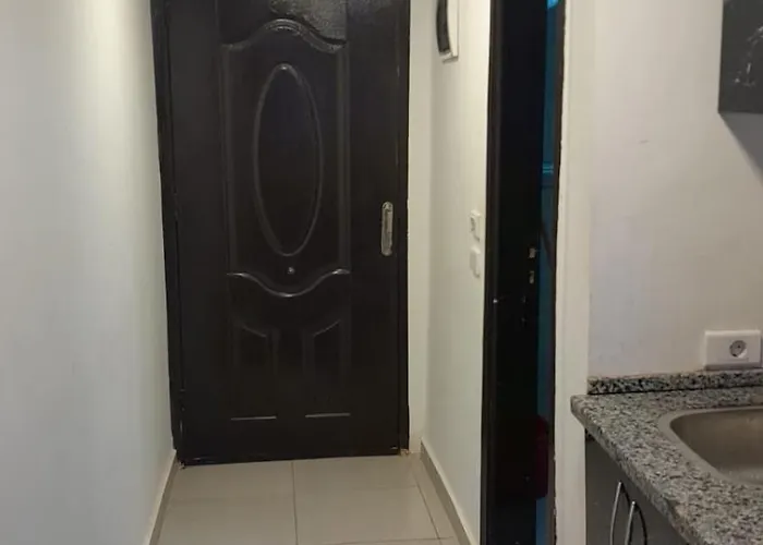 فلورينزا خمسين Hurghada